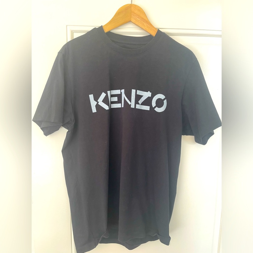 Kenzo says it all! Fits amazing and haven’t used it at all.